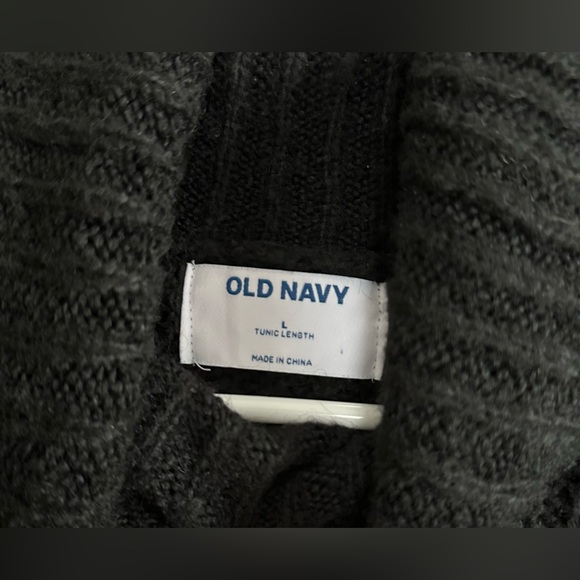 Women’s Old Navy Turtleneck Sweater - Large - Picture 3 of 3